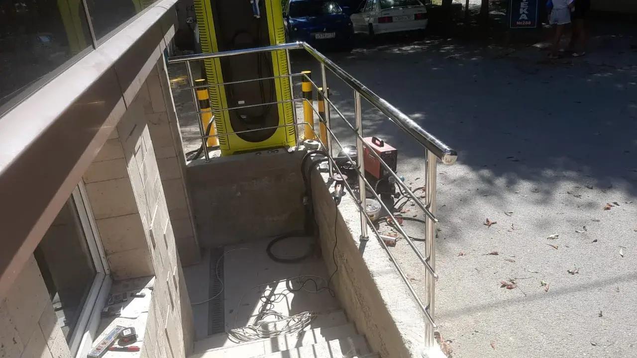 Работа из нержавеющей стали