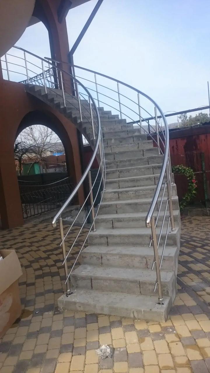 Работа из нержавеющей стали